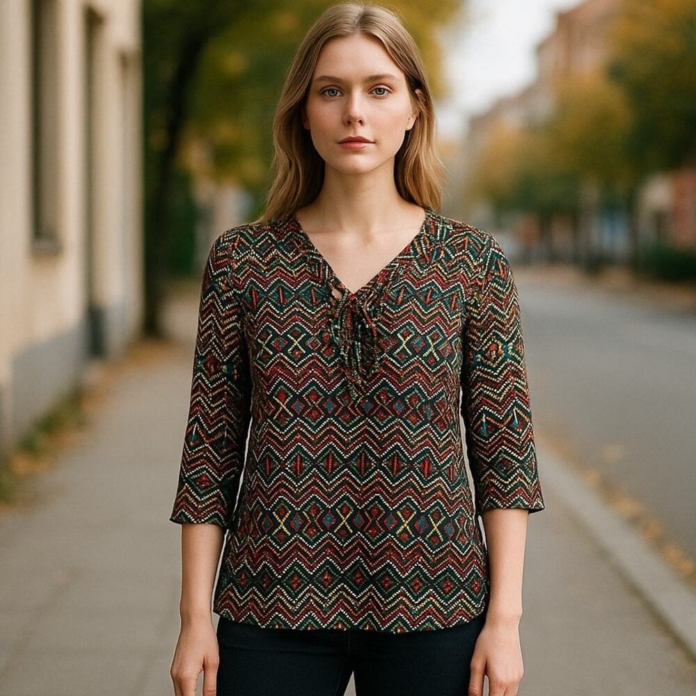 CHAPS Ralph Lauren Women’s XL Top Geometric Print V‑neck • 3/4 sleeve Multicolor